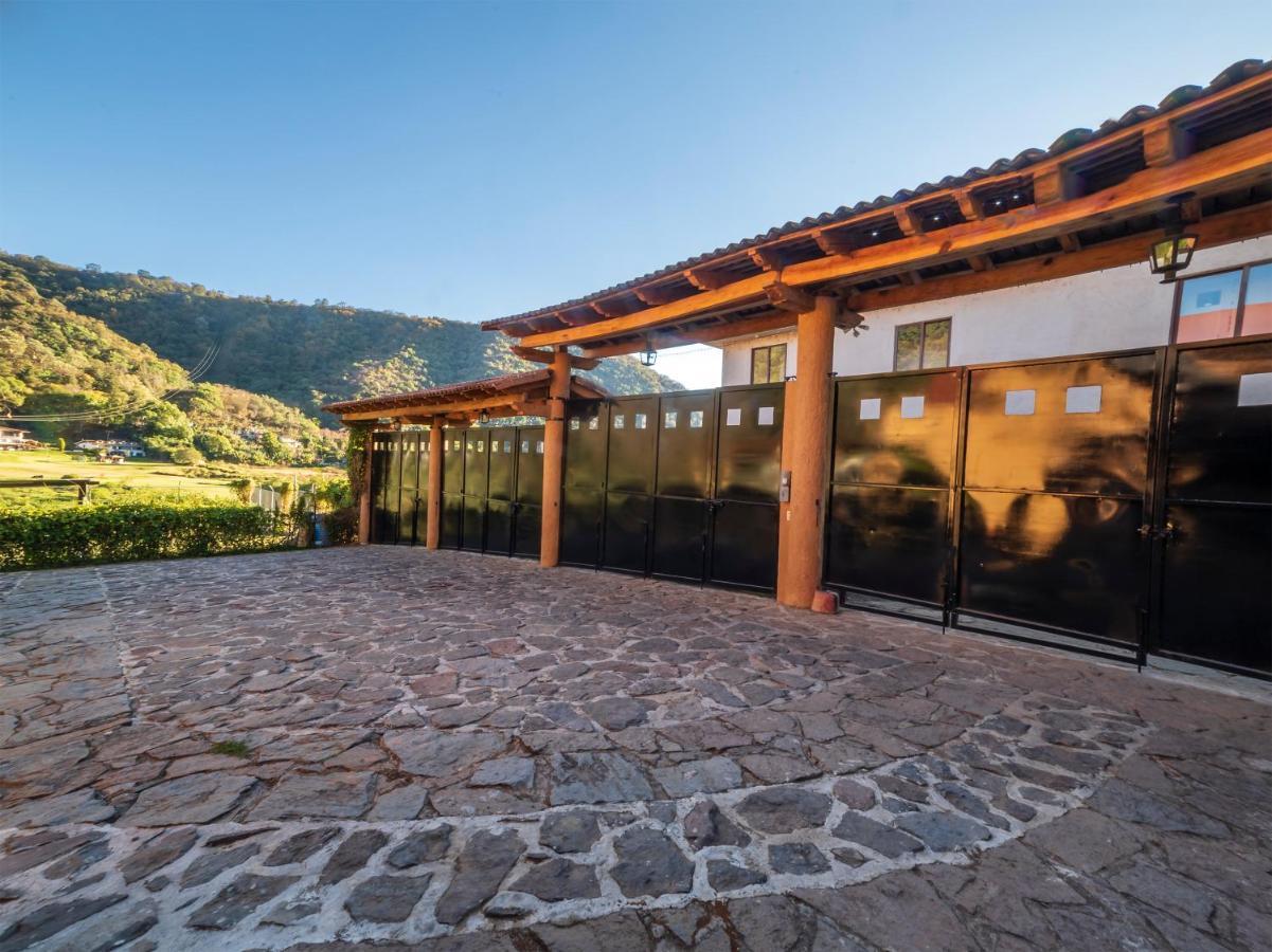 Cabanas Lago Escondido Valle de Bravo Luaran gambar